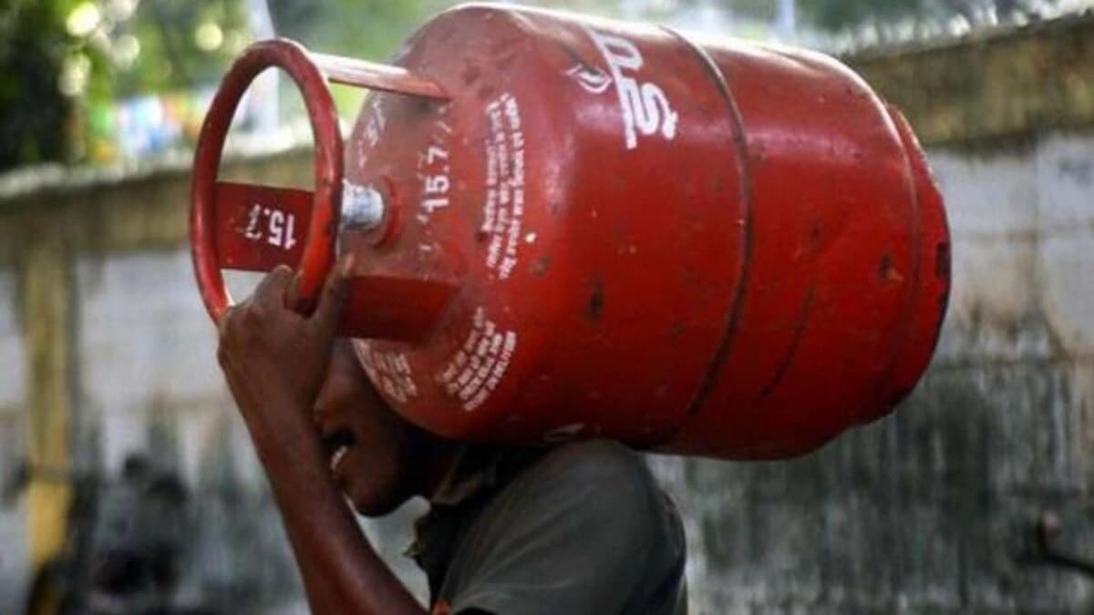 India Facing LPG Cylinder Shortage: Restaurants and Businesses Hit Hard